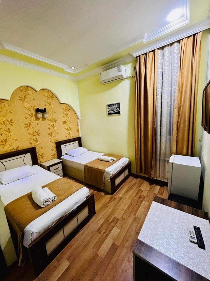 Lux Palace Hotel Kutaiszi Kültér fotó