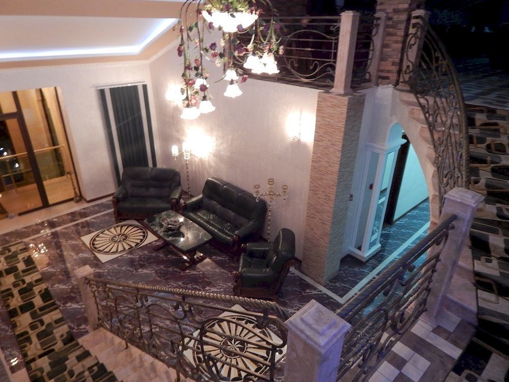 Lux Palace Hotel Kutaiszi Kültér fotó