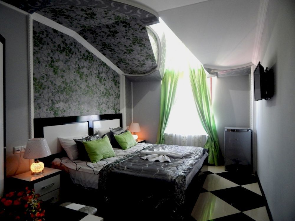 Lux Palace Hotel Kutaiszi Kültér fotó