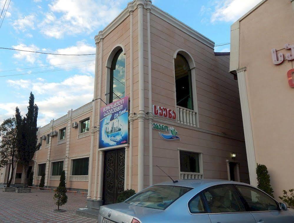 Lux Palace Hotel Kutaiszi Kültér fotó